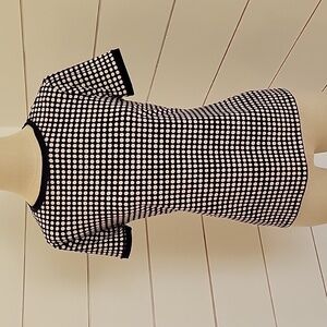 Anne Klein small t shirt style stretch shirt with button up back